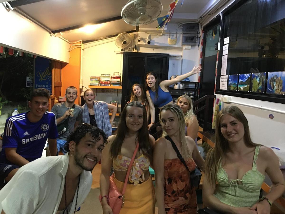 Voyagers Hostel Phi Phi Adaları Dış mekan fotoğraf