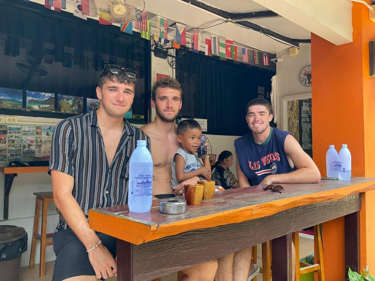Voyagers Hostel Phi Phi Adaları Dış mekan fotoğraf